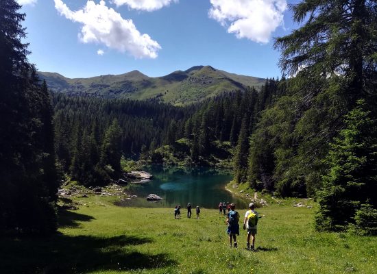 am glasklaren Obernbergersee